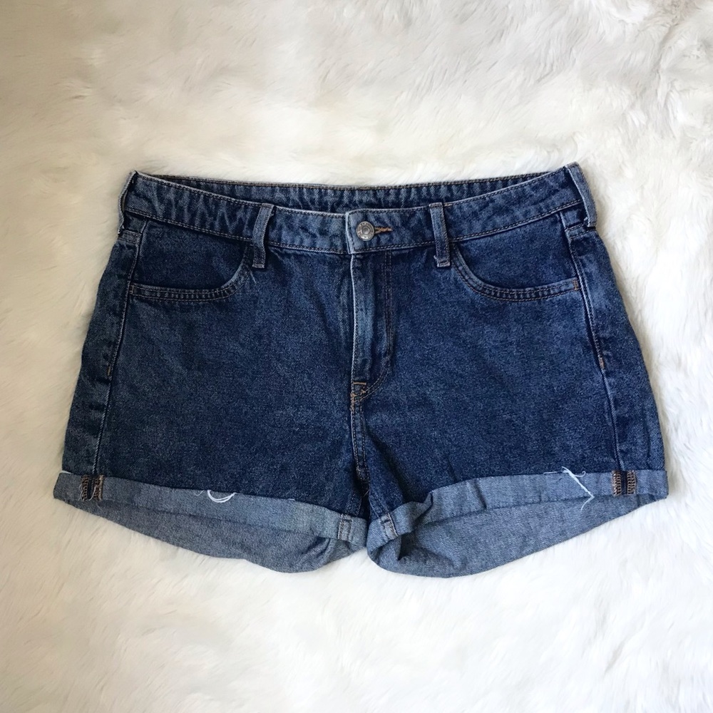 h&m mid rise dark wash denim shorts - Picture 3 of 7
